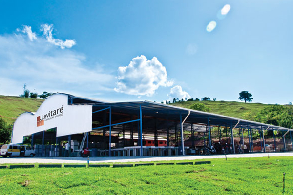 FÁBRICA DE PISOS ELEVADOS